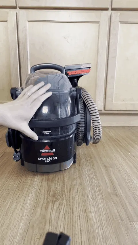Strong suction pulls solution and loose debris out in slow passes.