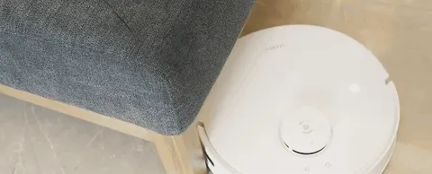 Edge cleaning is the aspect this robot is built around.